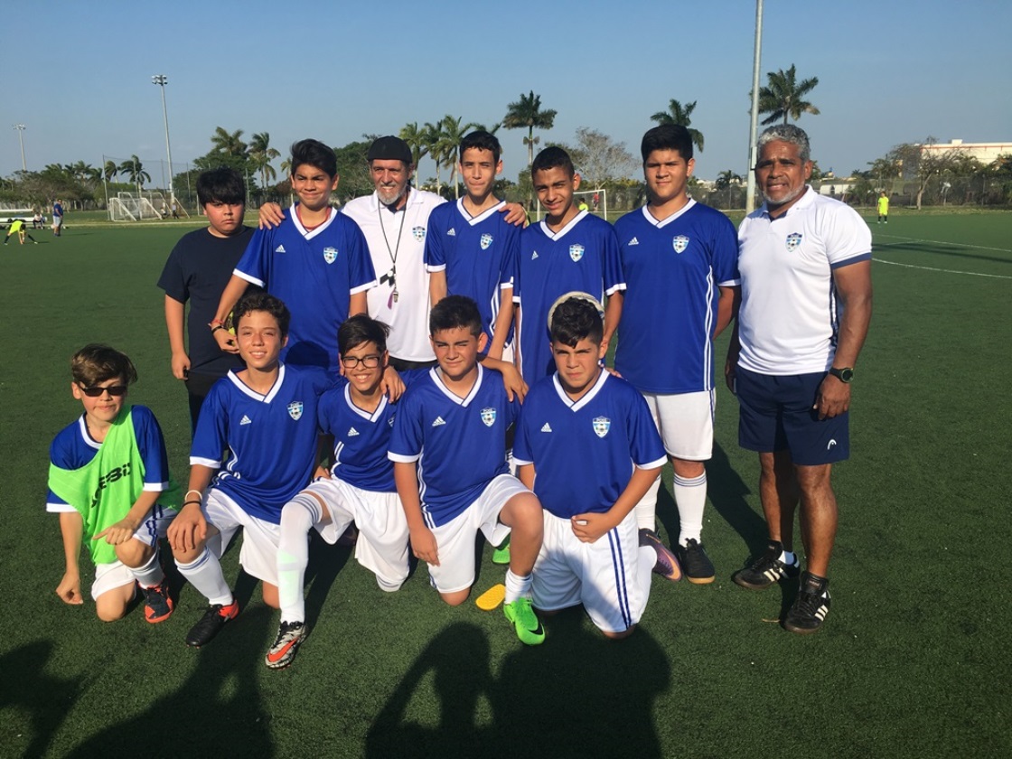 Project One U14 Camiseta Azul. (Primicia Deportiva.com)