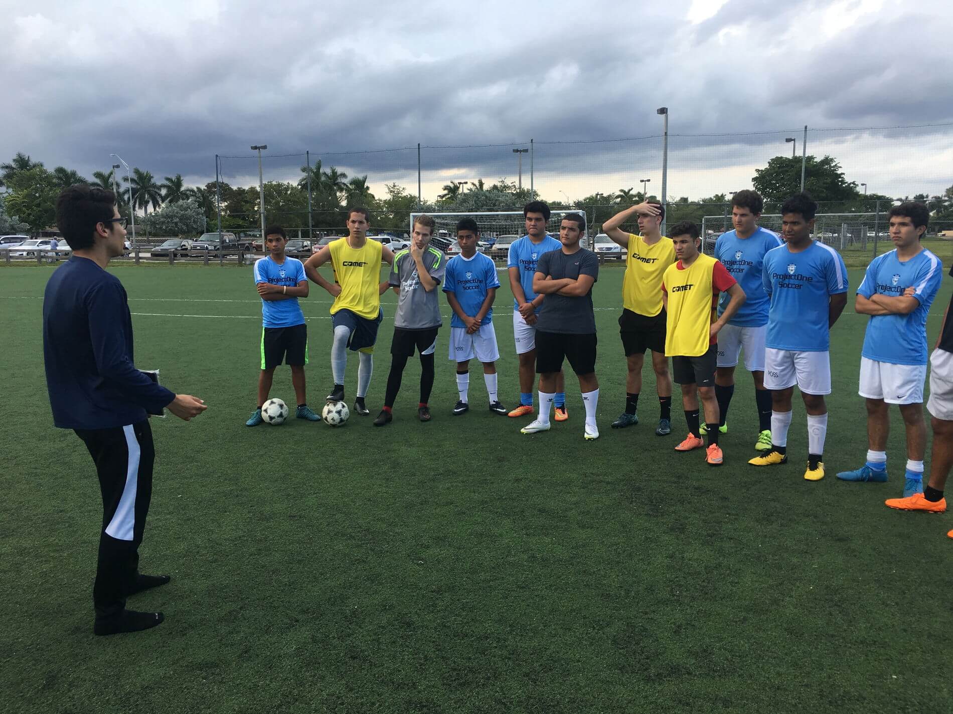El jugador Camilo Patino, formado en la Escuela Project One Soccer School comenta sus inicios y como llegar al triunfo